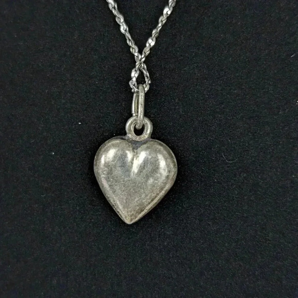 Vintage RJL Sterling Engraved Heart Necklace - Picture 4 of 5